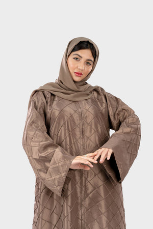 عباية ساتان لبني سادة
