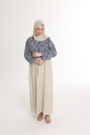 عباية طبقتين جينز أزرق × بيج سادة